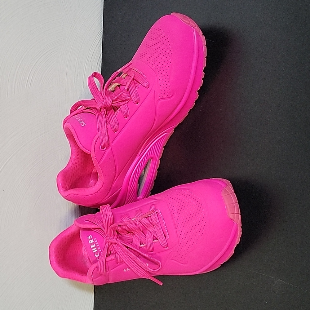 Pink Skechers
